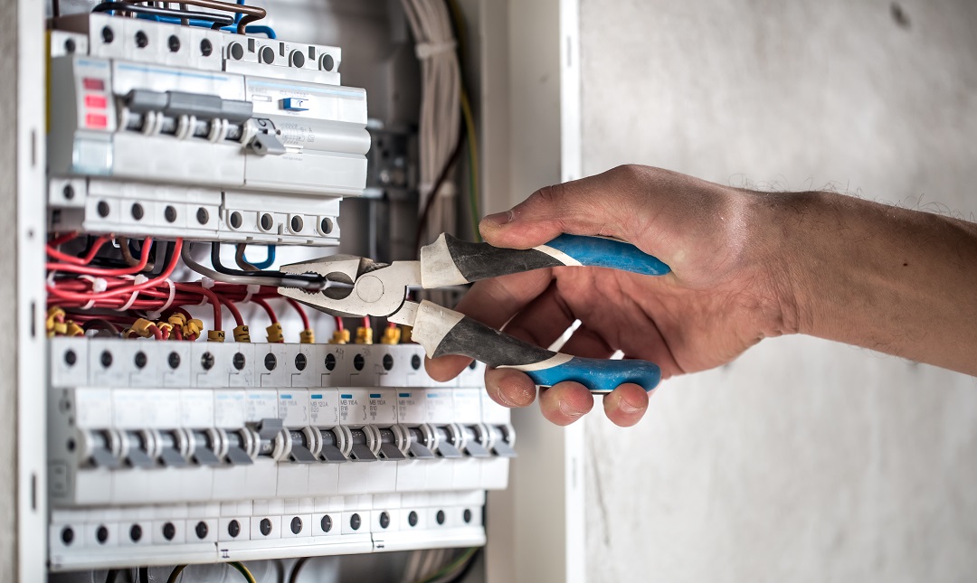 Electrician services in dubai