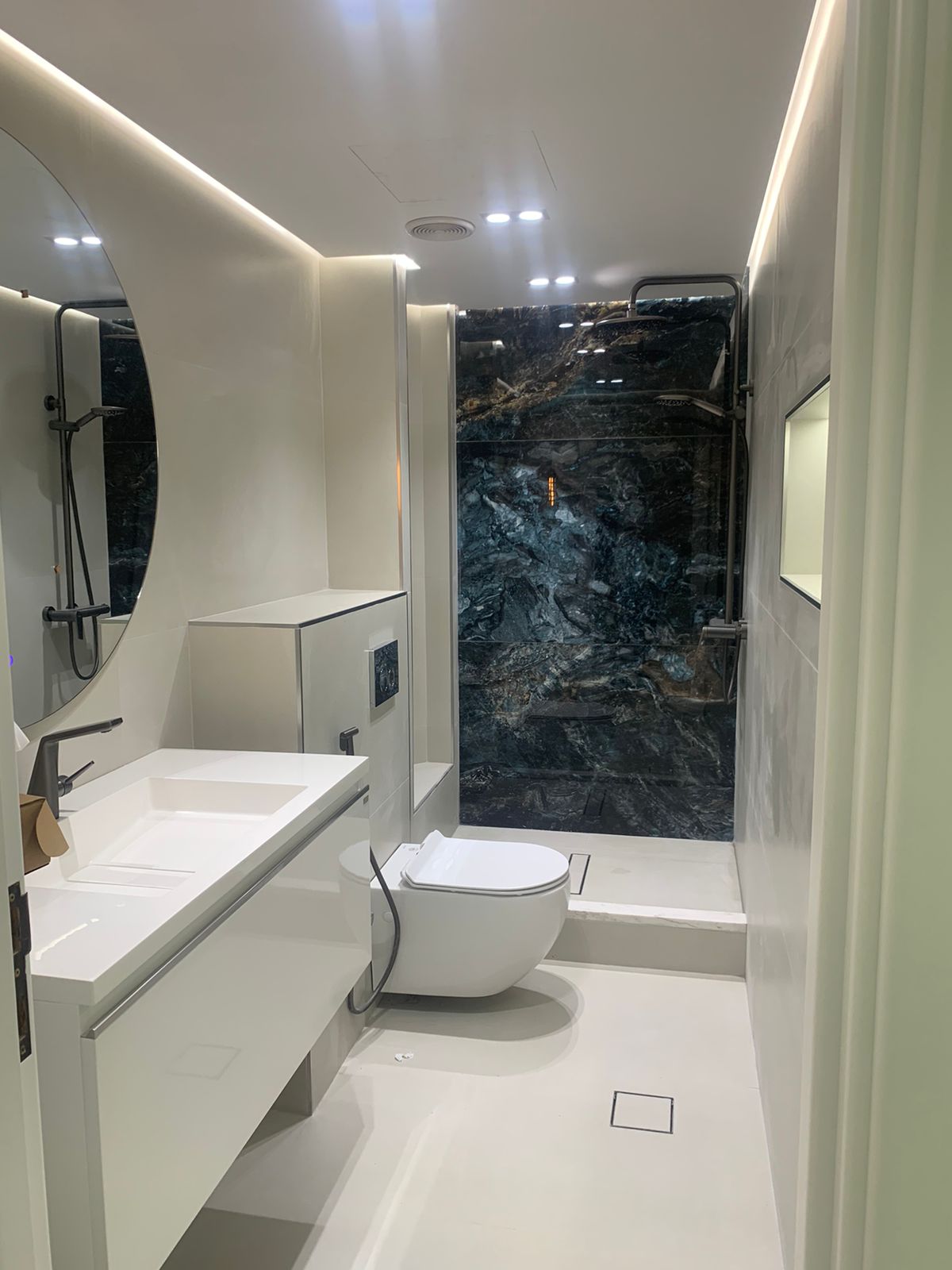 Read more about the article Bathroom Renovations in Dubai Marina: Transform Your Space with Style and Elegance